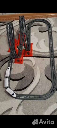 Поезд игрушка