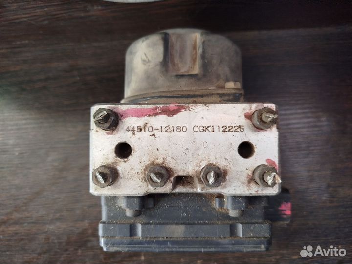 Блок ABS Toyota Corolla CE110