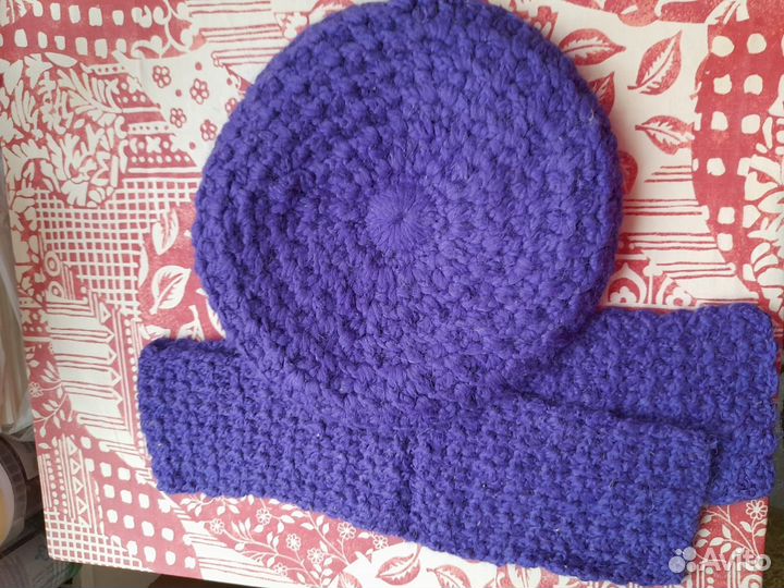 Женский берет и шарф