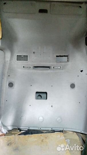 Обшивка потолка Toyota Hiace 2005