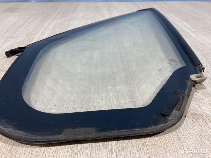 Форточка передняя левая Ford Transit 7 2011