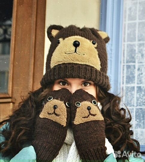Шапка и варежки мишка на взрослого б/у
