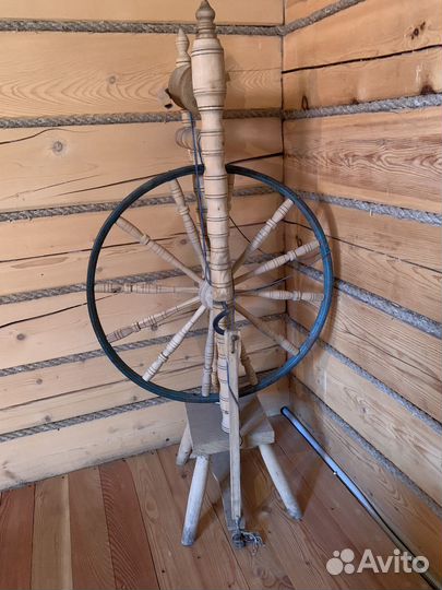Прялка деревянная старинная