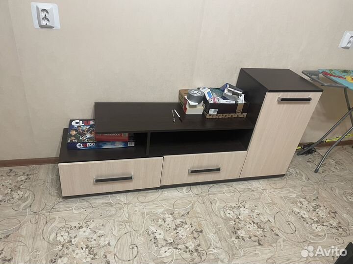 Тумба под телевизор