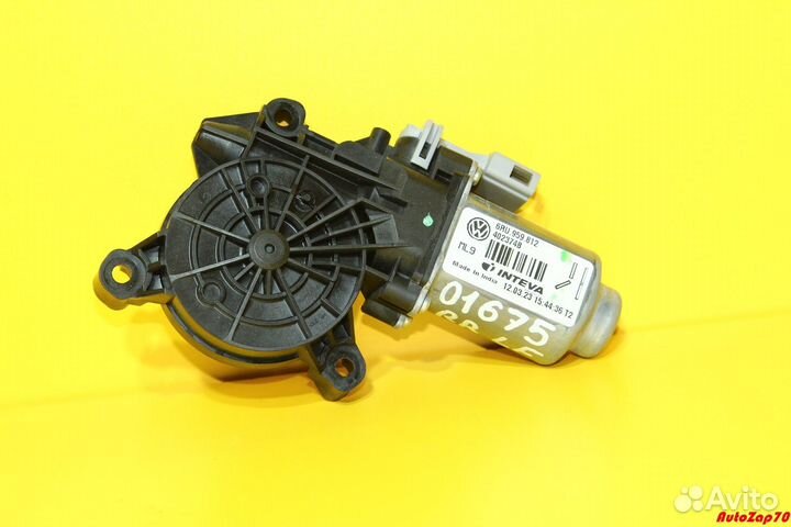 VW Polo MK5 Моторчик стеклоподъемника задней левой