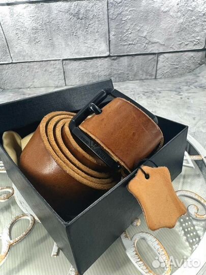 Кожаный ремень Armani