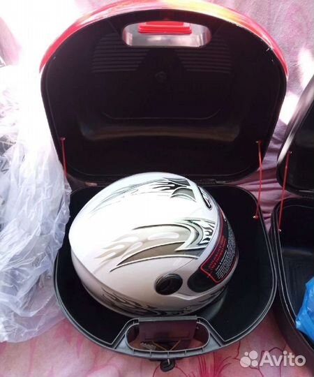 Багажник кофр пластиковый для мотоцикла мопеда