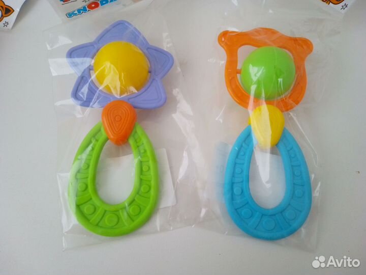 Погремушка с прорезывателем
