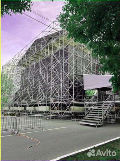 Сценические конструкции из лесов Layher