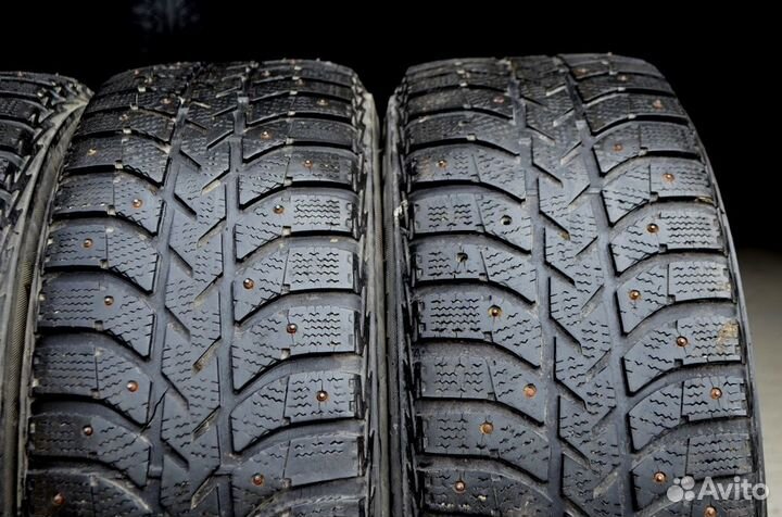 Bridgestone Ice Cruiser 5000 215/65 R16
