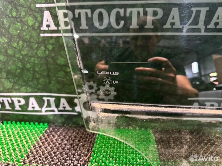 Стекло двери переднее правое Lexus Is 3 2013-2017