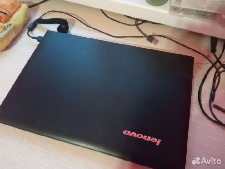 Ноутбук lenovo