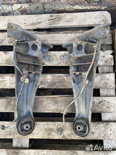 Задний продольный рычаг Mitsubishi lancer 9