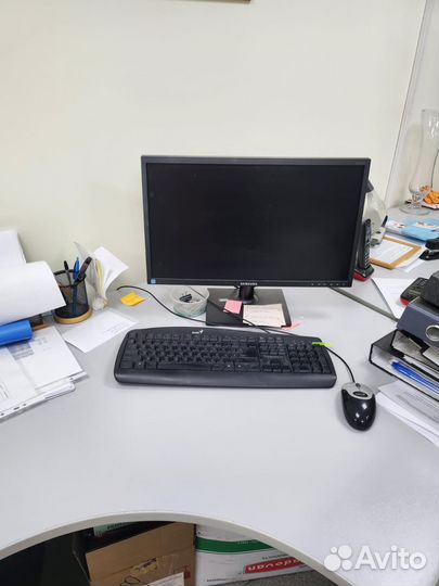 Шкаф метал,парты и стулья, офис.мебель, оргтехника