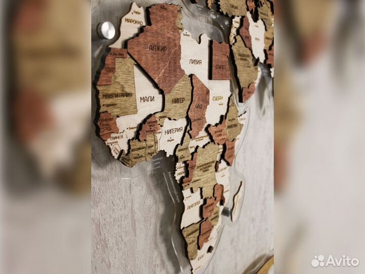 Деревянная карта мира на стену