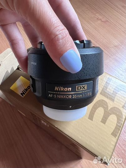 Объектив Nikon 35mm f/1.8G AF-S DX Nikkor