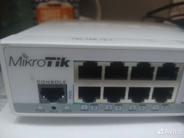 Свитч коммутатор MikroTik