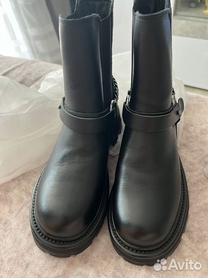 Ботинки женские