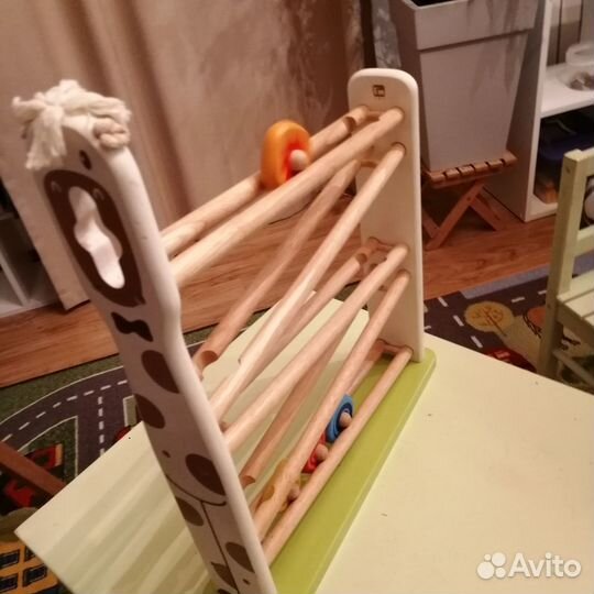 Деревянный жираф каталка