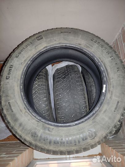 Continental Conti4x4IceContact 235/65 R17