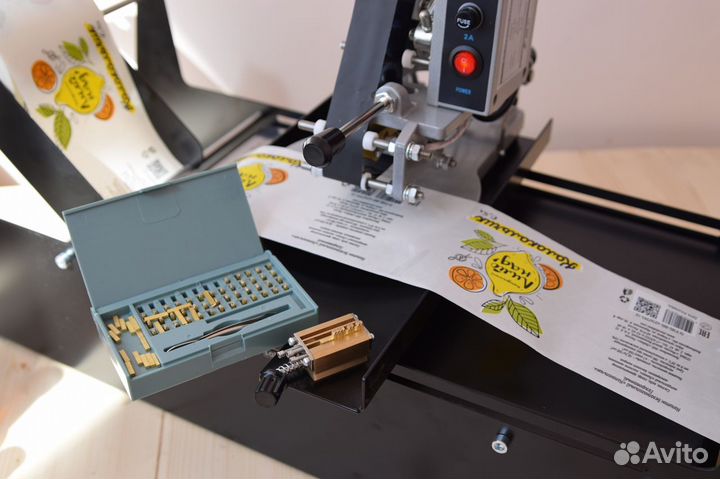 Этикетировщик с датером Labelmatic-PRO