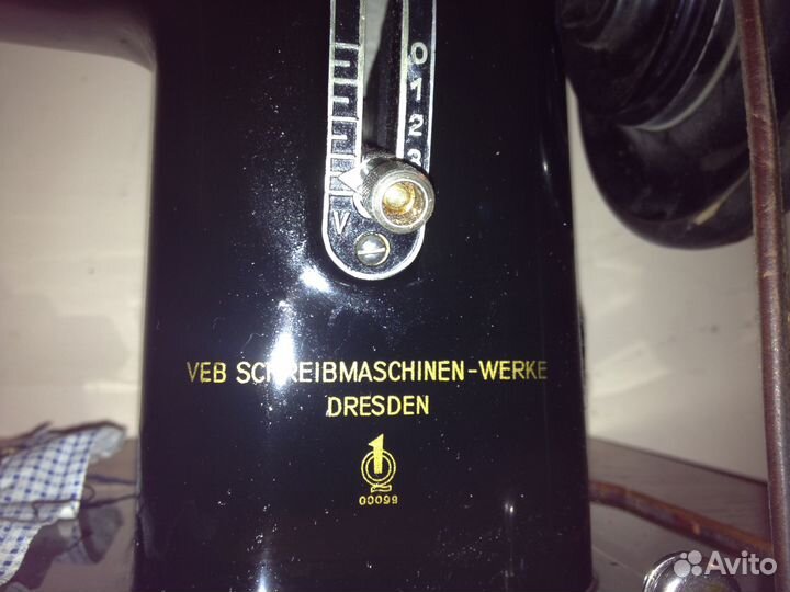 Швейная машинка naumann