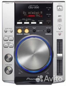Pioneer CDJ 200