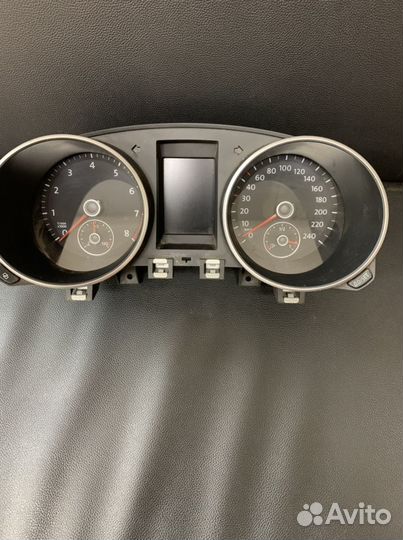 Приборная панель Volkswagen golf 6