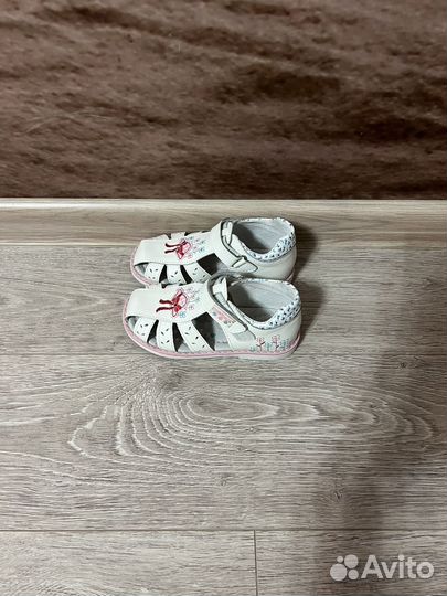 Босоножки для девочки 26 размер