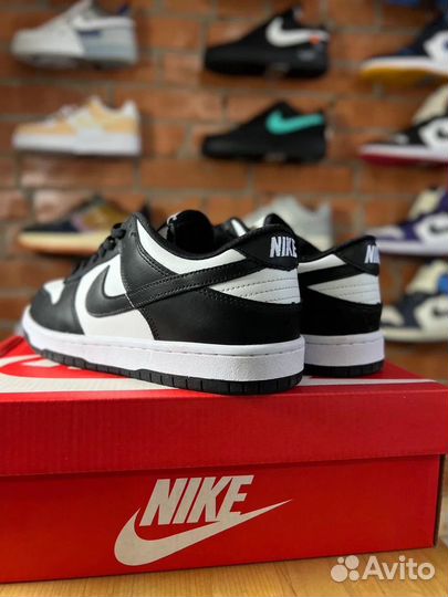 Nike sb dunk low panda