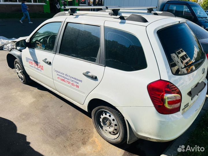 LADA Kalina 1.6 МТ, 2017, битый, 100 000 км