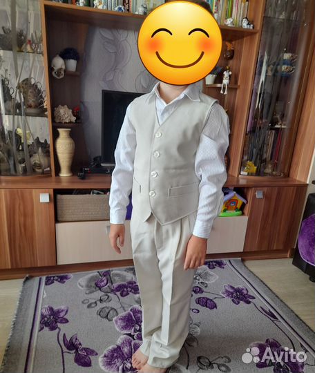 Костюм праздничный