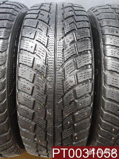 Kumho I'Zen RV Stud KC16 215/60 R17 110