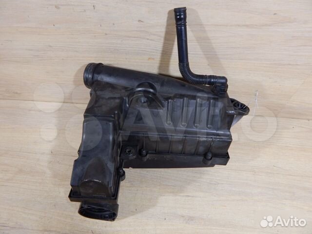 Корпус воздушного фильтра Vw Touran