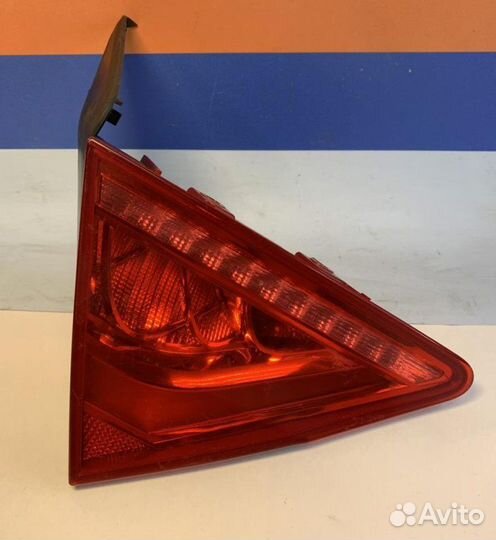 Фонарь внутренний задний левый Audi A7 2010 - 2018