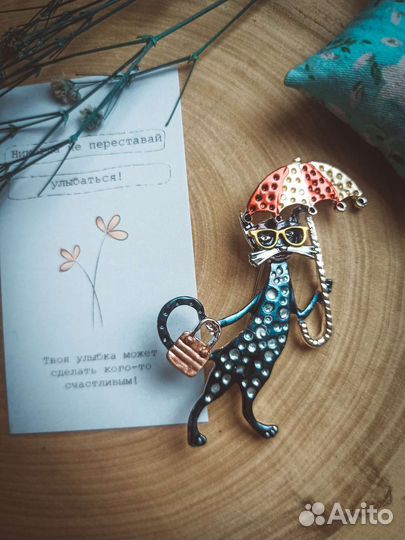 Брошь кошка