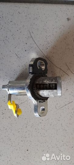 Вставка замка багажника BYD F3 2006-2013