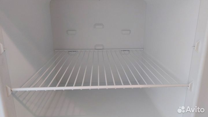Полки в холодильник liebherr