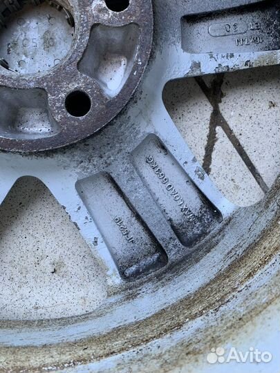 Volkswagen Passat B7 Диски литые R16