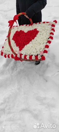 Букеты из 155-350 роз