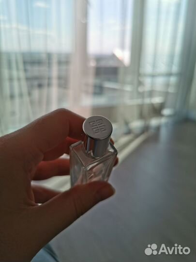 Givenchy Live irresistible blossom crush