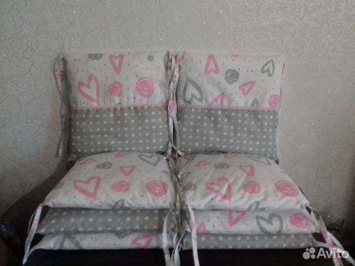 Бортики в кроватку новые