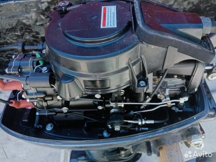 Лодка с мотором