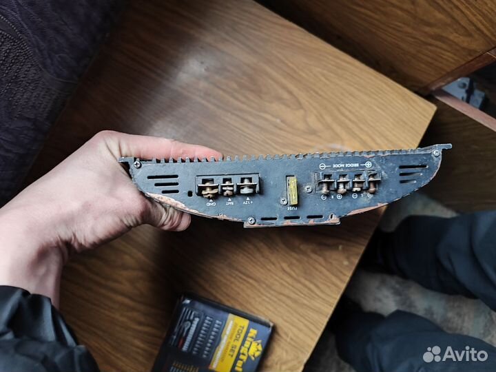 Усилитель магнитолы