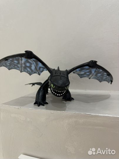 Как приручить дракона беззубик и дневная фурия