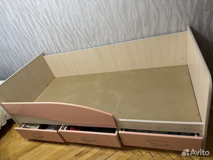 Кровать для девочек