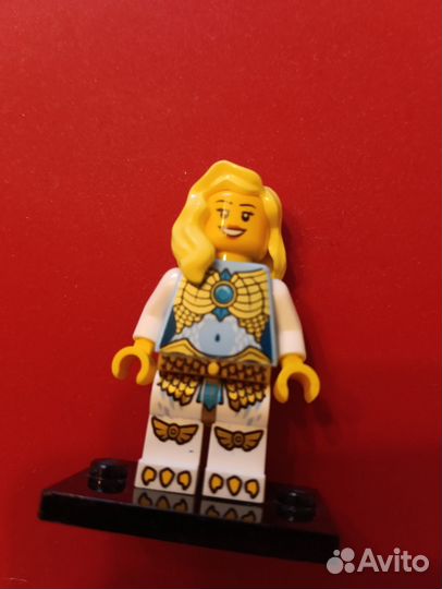 Lego фигурки в ассортименте