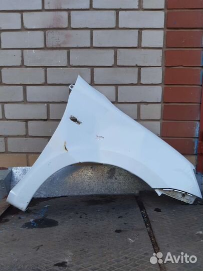Крыло переднее правое калина