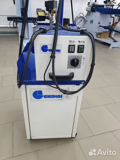 Устройство для чистки обуви