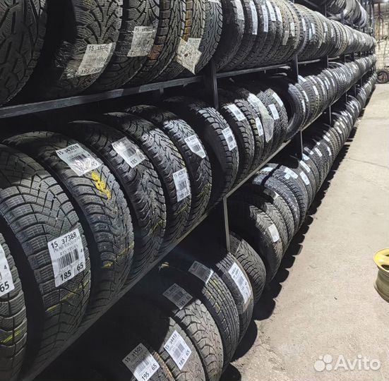 Dunlop SP Winter Ice 01 205/60 R16 88M